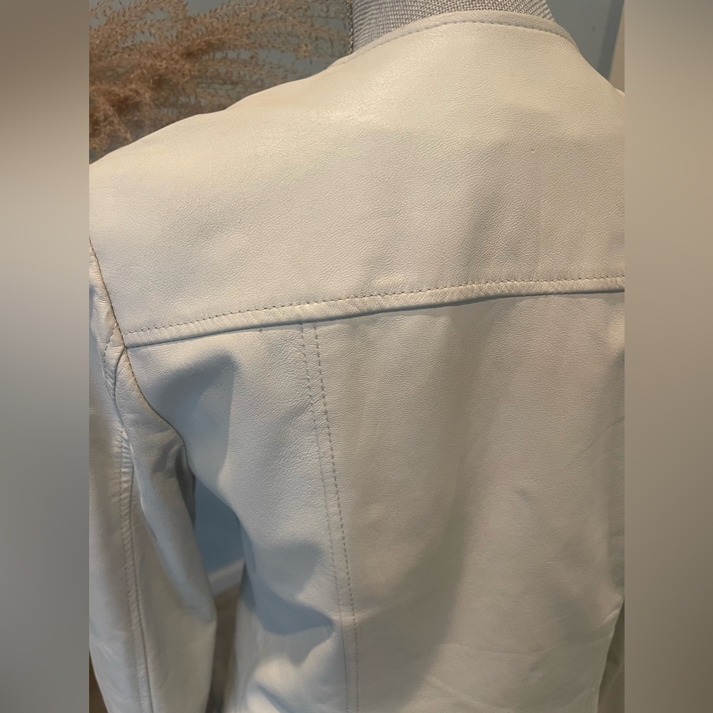 Off white Italian leather jacket. Size S - Picture 8 of 10
